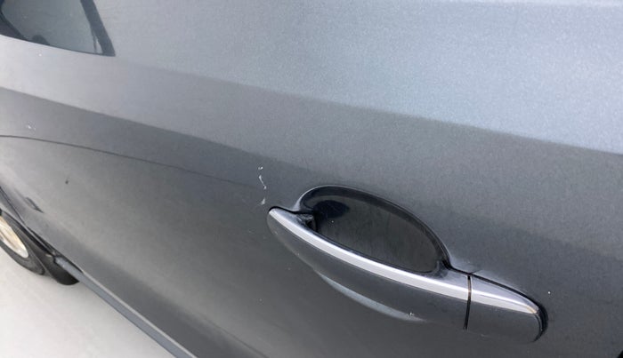 2017 Volkswagen Ameo HIGHLINE1.5L, Diesel, Manual, 1,07,294 km, Front passenger door - Minor scratches