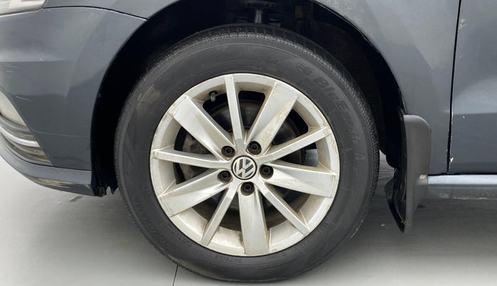 2017 Volkswagen Ameo HIGHLINE1.5L, Diesel, Manual, 1,07,294 km, Left Front Wheel