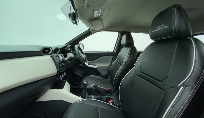 2021 Nissan MAGNITE XL, Petrol, Manual, 20,921 km, Right Side Front Door Cabin