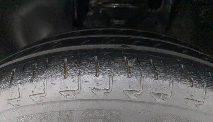 2017 Maruti IGNIS ZETA 1.2, Petrol, Manual, 23,650 km, Left Front Tyre Tread