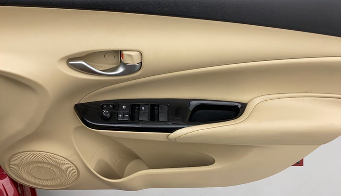 2020 Toyota YARIS V CVT, Petrol, Automatic, 39,198 km, Driver Side Door Panels Control