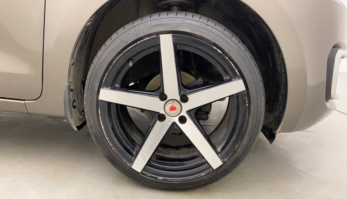 2019 Maruti Swift VXI, Petrol, Manual, 38,163 km, Right Front Wheel