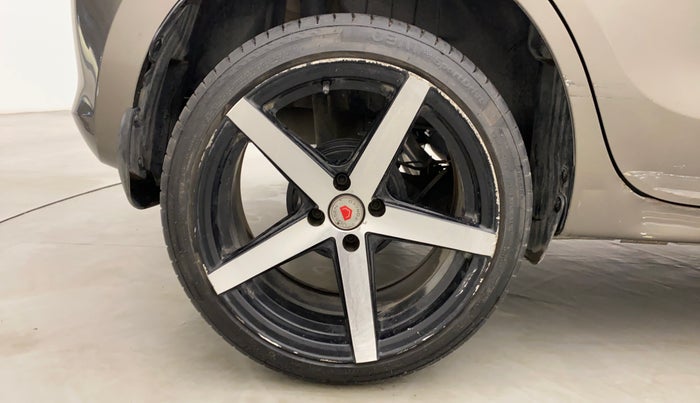 2019 Maruti Swift VXI, Petrol, Manual, 38,163 km, Right Rear Wheel