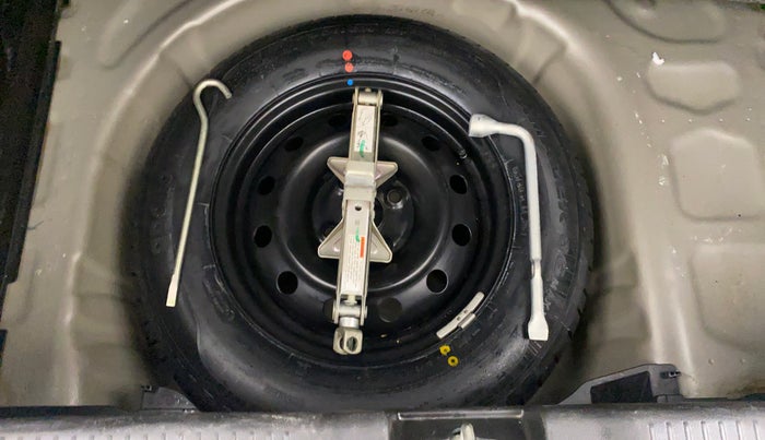 2019 Maruti Swift VXI, Petrol, Manual, 38,163 km, Spare Tyre
