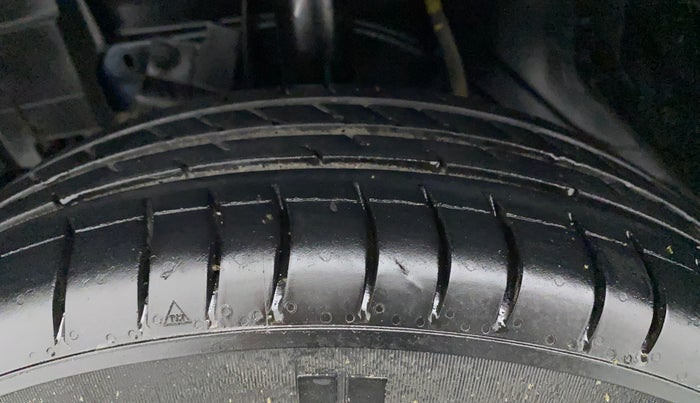 2018 Datsun Go Plus T, Petrol, Manual, 24,484 km, Left Front Tyre Tread
