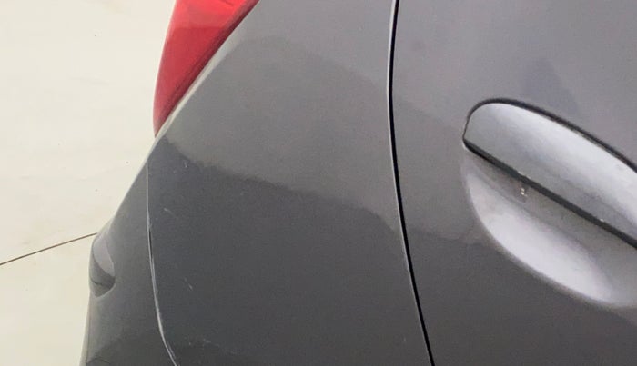 2014 Hyundai i10 SPORTZ 1.1, CNG, Manual, 49,792 km, Right quarter panel - Minor scratches