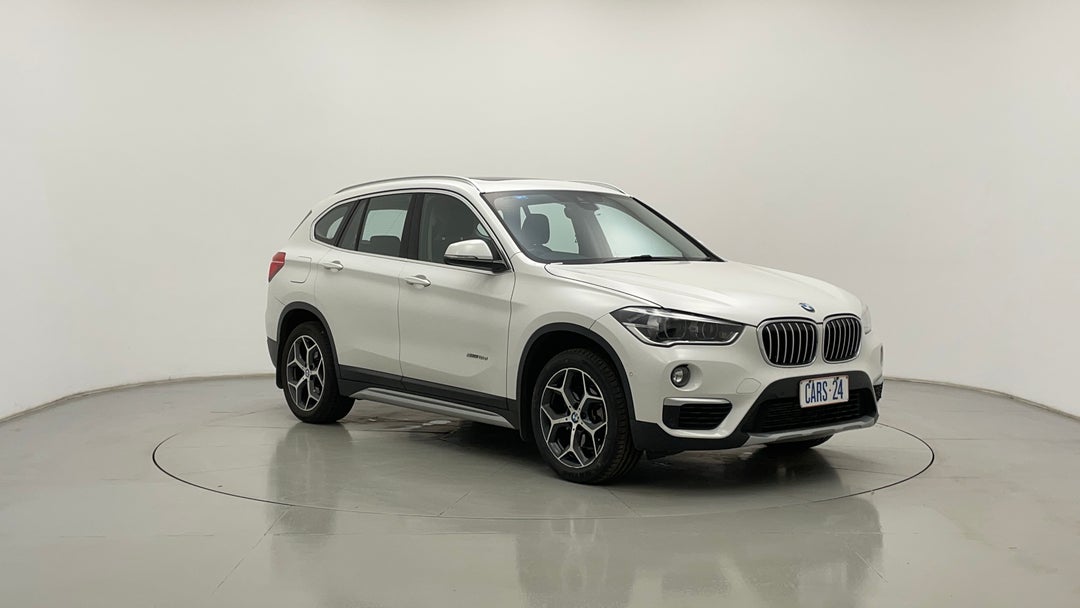 Right Front Diagonal (45- Degree) View