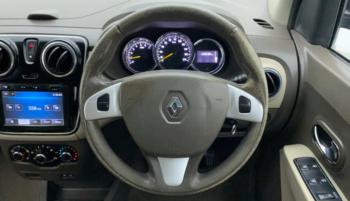 2015 Renault Lodgy 110 PS RXZ STEPWAY 8 STR, Diesel, Manual, 68,106 km, Steering Wheel Close Up