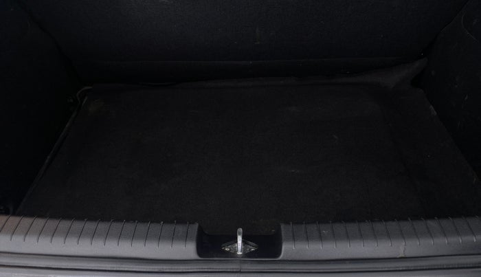 2015 Hyundai Elite i20 SPORTZ 1.2, Petrol, Manual, 52,263 km, Boot Inside