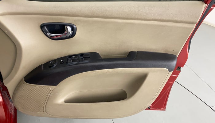 2012 Hyundai i10 MAGNA 1.2 KAPPA2, Petrol, Manual, 48,771 km, Driver Side Door Panels Control