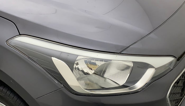 2017 Hyundai Elite i20 MAGNA EXECUTIVE 1.2, Petrol, Manual, 25,846 km, Right headlight - Minor scratches