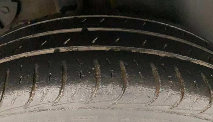 2020 KIA SELTOS HTE 1.5 DIESEL, Diesel, Manual, 74,280 km, Right Rear Tyre Tread