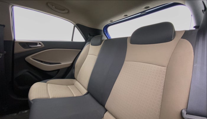 2015 Hyundai Elite i20 MAGNA 1.2, Petrol, Manual, 8,052 km, Right Side Rear Door Cabin