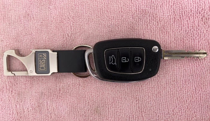 2015 Hyundai Elite i20 MAGNA 1.2, Petrol, Manual, 8,052 km, Key Close Up