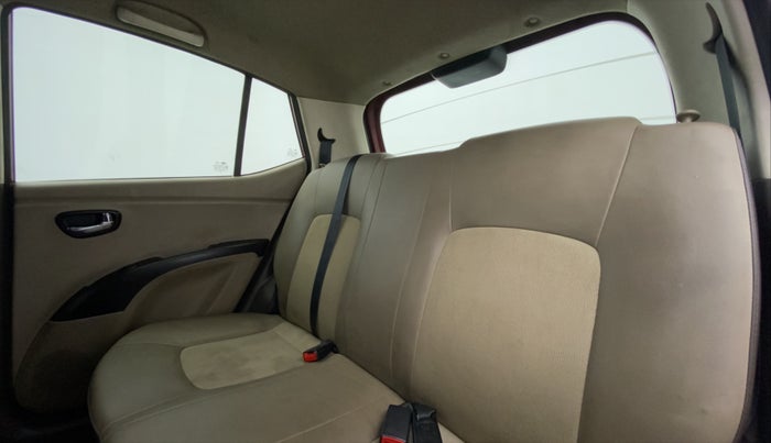 2015 Hyundai i10 SPORTZ 1.1 IRDE2, Petrol, Manual, 32,640 km, Right Side Rear Door Cabin