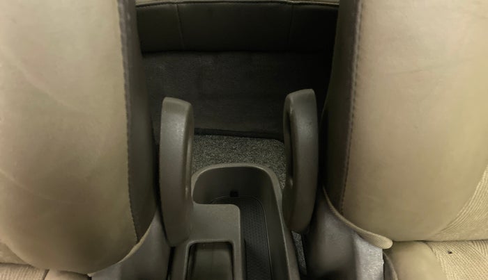 2015 Hyundai i10 SPORTZ 1.1 IRDE2, Petrol, Manual, 32,640 km, Driver Side Adjustment Panel
