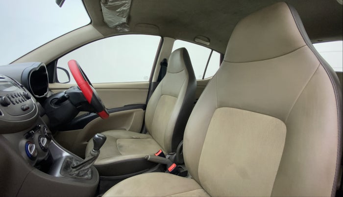 2015 Hyundai i10 SPORTZ 1.1 IRDE2, Petrol, Manual, 32,640 km, Right Side Front Door Cabin