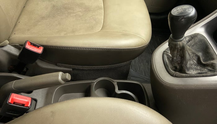 2015 Hyundai i10 SPORTZ 1.1 IRDE2, Petrol, Manual, 32,640 km, Gear Lever