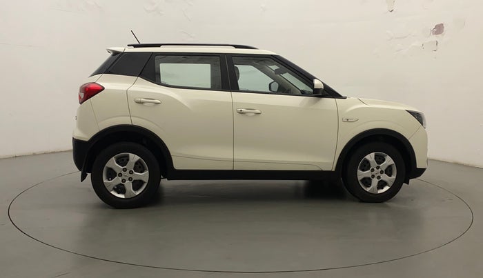 2021 Mahindra XUV300 W6 1.5 DIESEL AMT, Diesel, Automatic, 38,402 km, Right Side