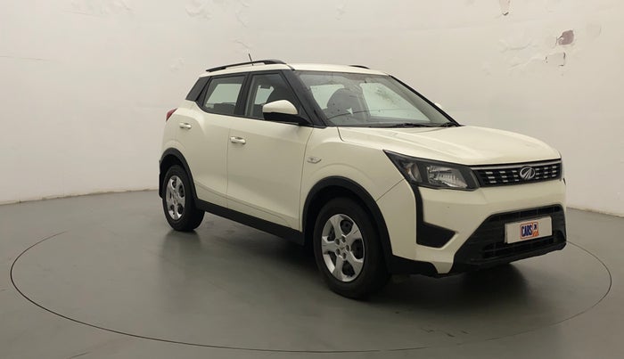 2021 Mahindra XUV300 W6 1.5 DIESEL AMT, Diesel, Automatic, 38,402 km, Right Front Diagonal