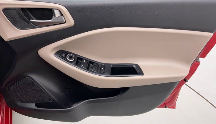 2014 Hyundai Elite i20 ASTA 1.2, Petrol, Manual, 38,462 km, Driver Side Door Panels Control