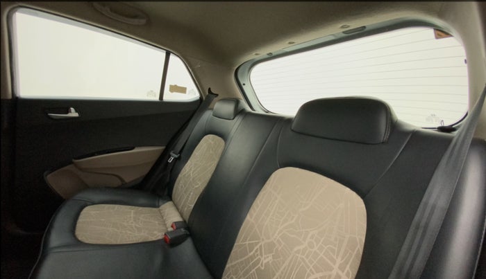 2018 Hyundai Grand i10 SPORTZ 1.2 KAPPA VTVT, Petrol, Manual, 45,554 km, Right Side Rear Door Cabin