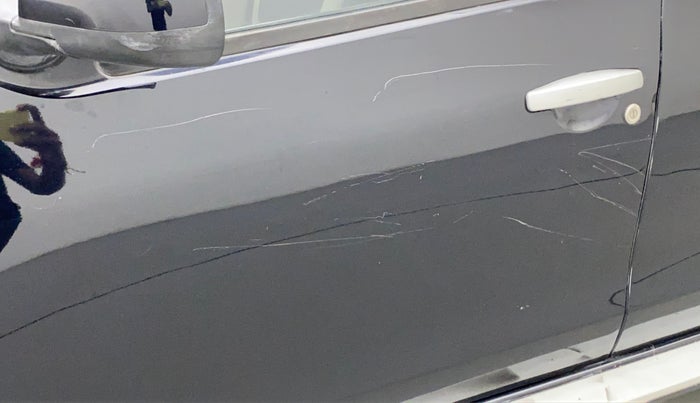 2015 Nissan Terrano XL (P), Petrol, Manual, 39,634 km, Front passenger door - Minor scratches