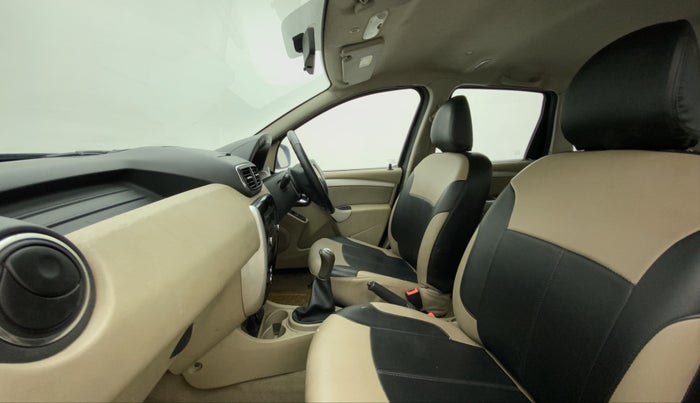2015 Nissan Terrano XL (P), Petrol, Manual, 39,634 km, Right Side Front Door Cabin