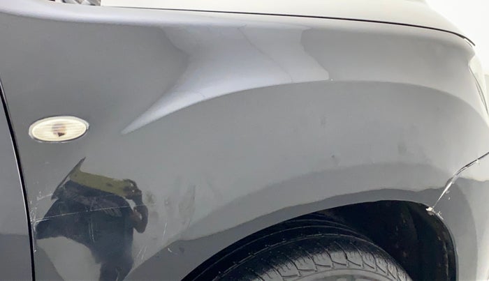 2015 Nissan Terrano XL (P), Petrol, Manual, 39,634 km, Right fender - Minor scratches
