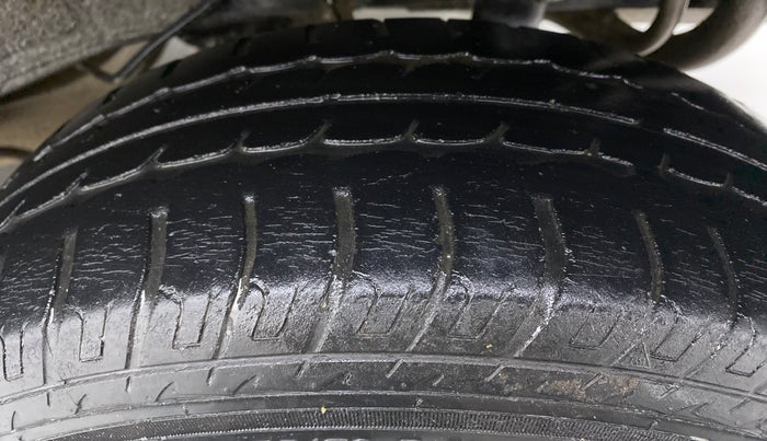 2017 Datsun Go T, Petrol, Manual, 41,071 km, Left Rear Tyre Tread