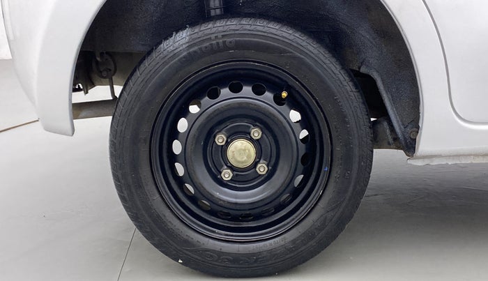 2017 Datsun Go T, Petrol, Manual, 41,071 km, Right Rear Wheel