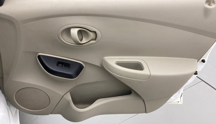 2017 Datsun Go T, Petrol, Manual, 41,071 km, Driver Side Door Panels Control