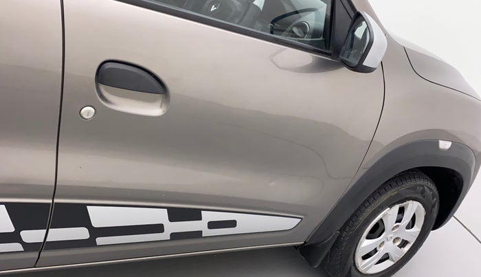 2018 Renault Kwid RXT 1.0, Petrol, Manual, 33,374 km, Driver-side door - Slightly dented