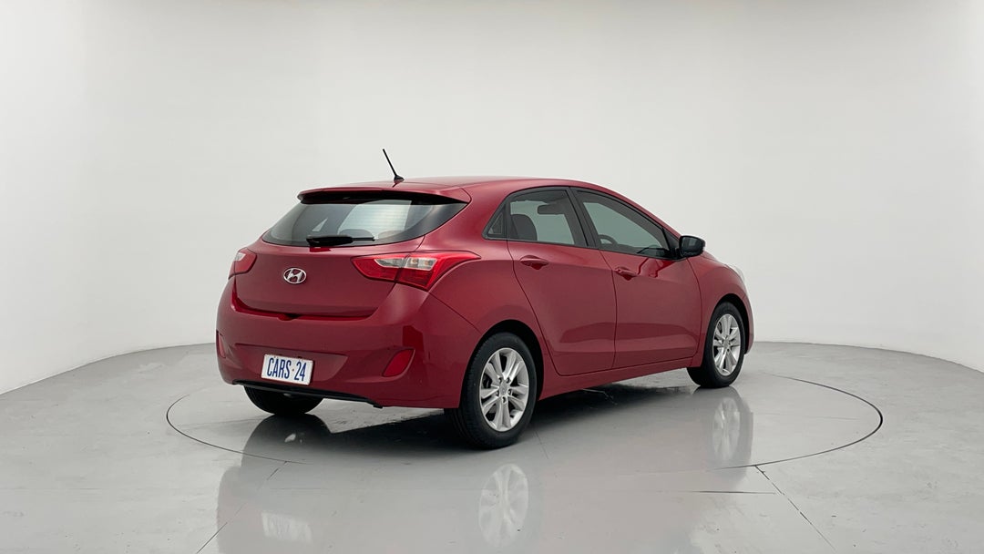 Right Back Diagonal (45- Degree) View