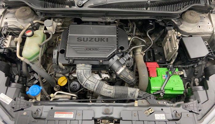 2016 Maruti Vitara Brezza ZDI, Diesel, Manual, 92,569 km, Engine Bonet View