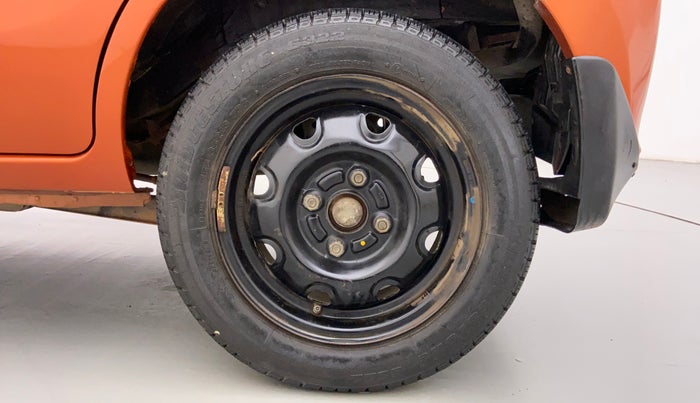 2015 Maruti Alto K10 VXI P, Petrol, Manual, 31,229 km, Left Rear Wheel