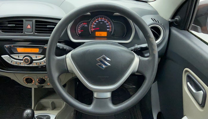 2015 Maruti Alto K10 VXI P, Petrol, Manual, 31,229 km, Steering Wheel Close Up
