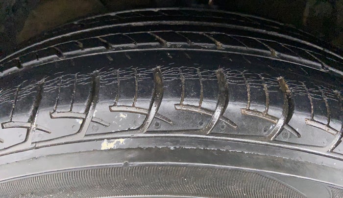 2018 Maruti Baleno DELTA 1.2 K12, Petrol, Manual, 26,387 km, Left Front Tyre Tread