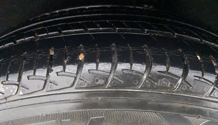 2018 Maruti Baleno DELTA 1.2 K12, Petrol, Manual, 26,387 km, Left Rear Tyre Tread