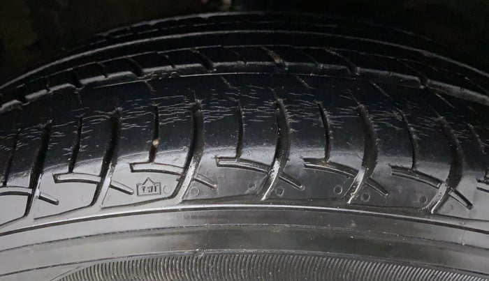 2018 Maruti Baleno DELTA 1.2 K12, Petrol, Manual, 26,387 km, Right Front Tyre Tread