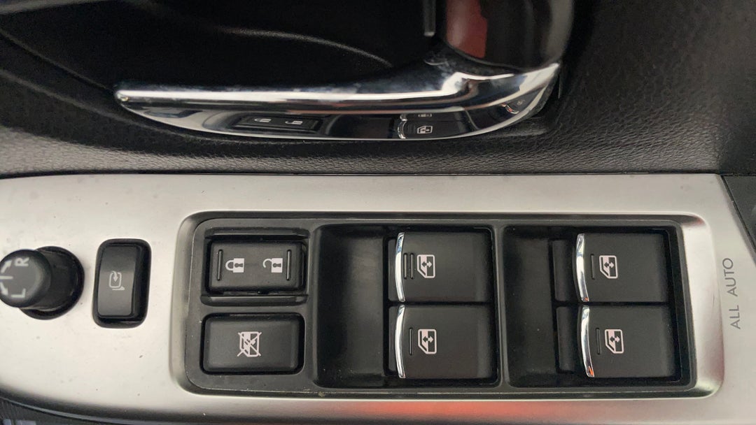 Drivers Side Door Panel Controls