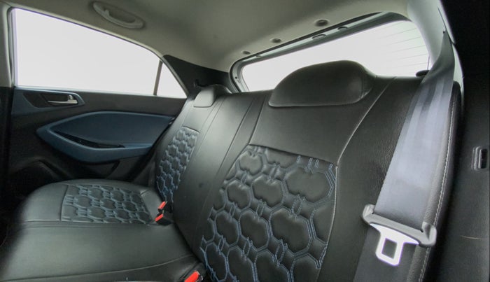 2016 Hyundai i20 Active 1.4 S, Diesel, Manual, 53,600 km, Right Side Rear Door Cabin