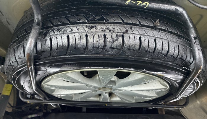 2014 Maruti Ertiga ZXI, Petrol, Manual, 9,389 km, Spare Tyre