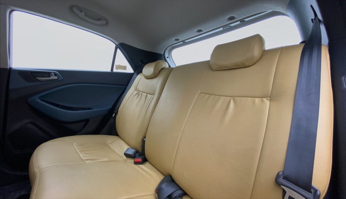2017 Hyundai i20 Active 1.4 SX, Diesel, Manual, 52,961 km, Right Side Rear Door Cabin