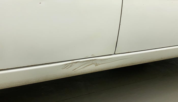 2011 Hyundai i10 MAGNA 1.2, Petrol, Manual, 74,520 km, Right running board - Minor scratches
