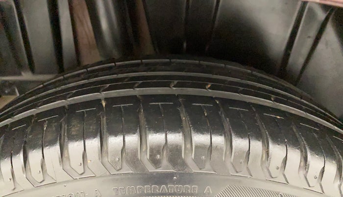 2021 Maruti Ertiga VXI CNG, CNG, Manual, 17,457 km, Right Rear Tyre Tread