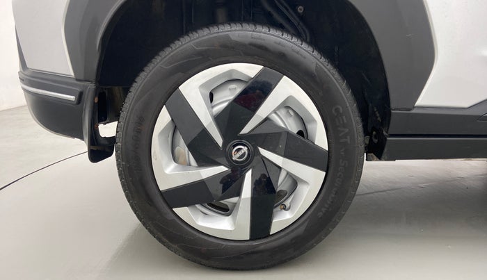 2022 Nissan MAGNITE XE, Petrol, Manual, 9,573 km, Right Rear Wheel