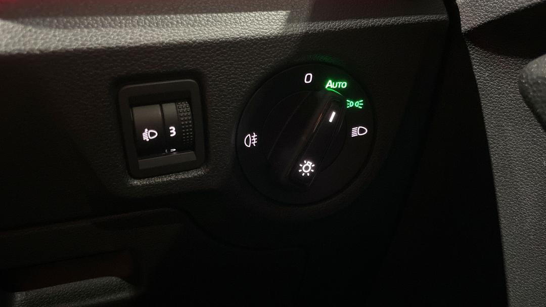 2020 SKODA Kamiq 85tsi, Automatic, 28762 km, Utility Switches/Buttons