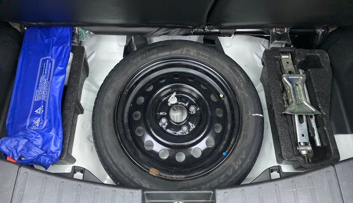 2017 Maruti Wagon R 1.0 VXI, Petrol, Manual, 27,939 km, Spare Tyre