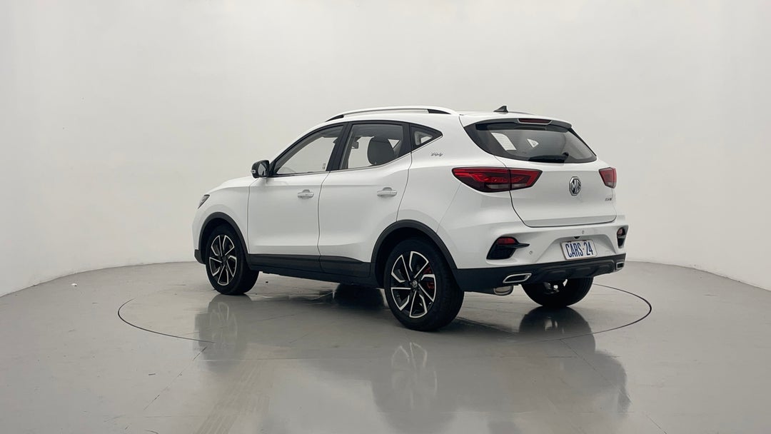 Left Back Diagonal (45- Degree) View